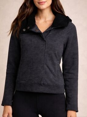 ALO Yoga Teddy Jacket Sherpa Lined Asymmetrical Hoodie Gray M Gorpcore Apres Ski